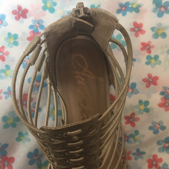 American Rag Gladiator wedge Sandal - Picture 7 of 7